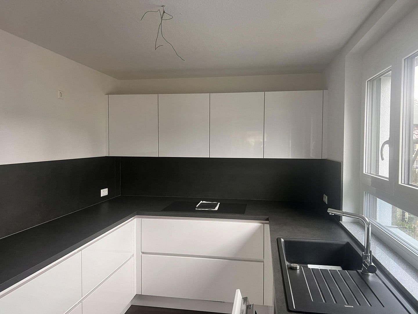 Pronájem bytu 4+1 101 m², Rieslingstraße 10, Abstatt, Bádensko-Württembersko Pronájem bytu 4+1 101 m², Rieslingstraße 10, Abstatt, Bádensko-Württembersko