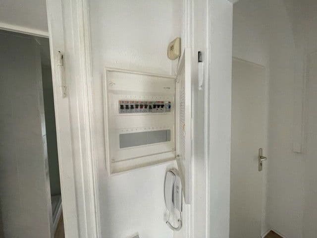 Pronájem bytu 4+1 98 m², Cornelius-Gurlitt Straße 8, Dresden, Sasko Pronájem bytu 4+1 98 m², Cornelius-Gurlitt Straße 8, Dresden, Sasko