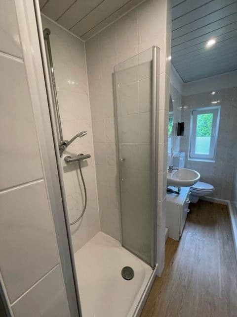 Pronájem bytu 4+1 98 m², Cornelius-Gurlitt Straße 8, Dresden, Sasko Pronájem bytu 4+1 98 m², Cornelius-Gurlitt Straße 8, Dresden, Sasko