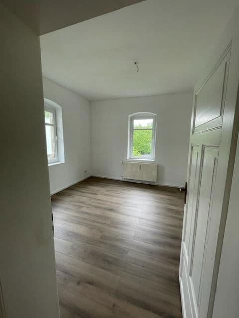 Pronájem bytu 4+1 98 m², Cornelius-Gurlitt Straße 8, Dresden, Sasko Pronájem bytu 4+1 98 m², Cornelius-Gurlitt Straße 8, Dresden, Sasko