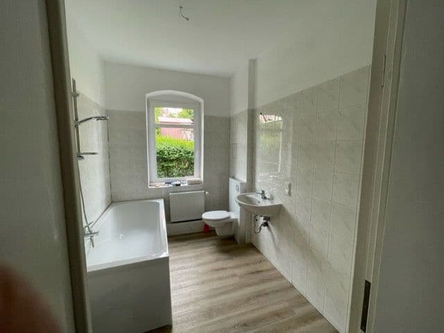 Pronájem bytu 4+1 98 m², Cornelius-Gurlitt Straße 8, Dresden, Sasko Pronájem bytu 4+1 98 m², Cornelius-Gurlitt Straße 8, Dresden, Sasko