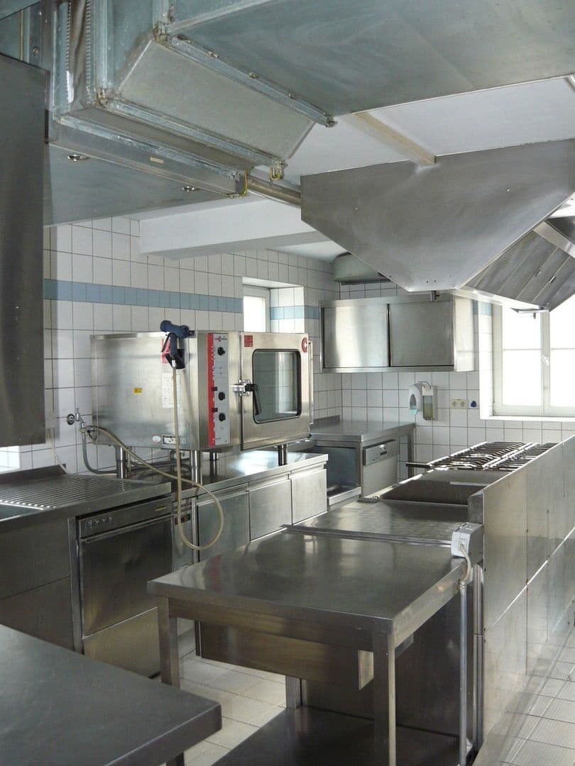 Pronájem nebytového prostoru 774 m², Am Viehmarkt 108, Ummerstadt, Durynsko Pronájem nebytového prostoru 774 m², Am Viehmarkt 108, Ummerstadt, Durynsko