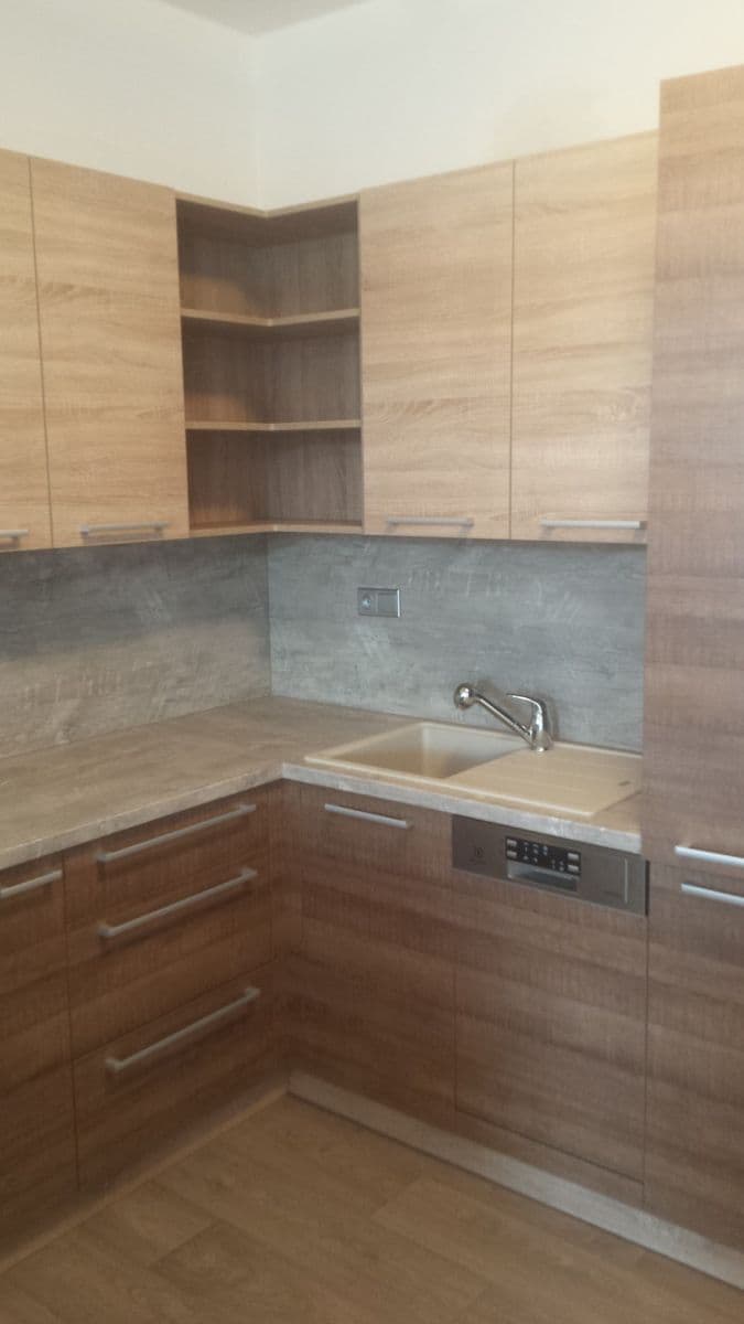 Pronájem bytu 2+kk 69 m², Mlýnská, Prostějov, Olomoucký kraj Pronájem bytu 2+kk 69 m², Mlýnská, Prostějov, Olomoucký kraj