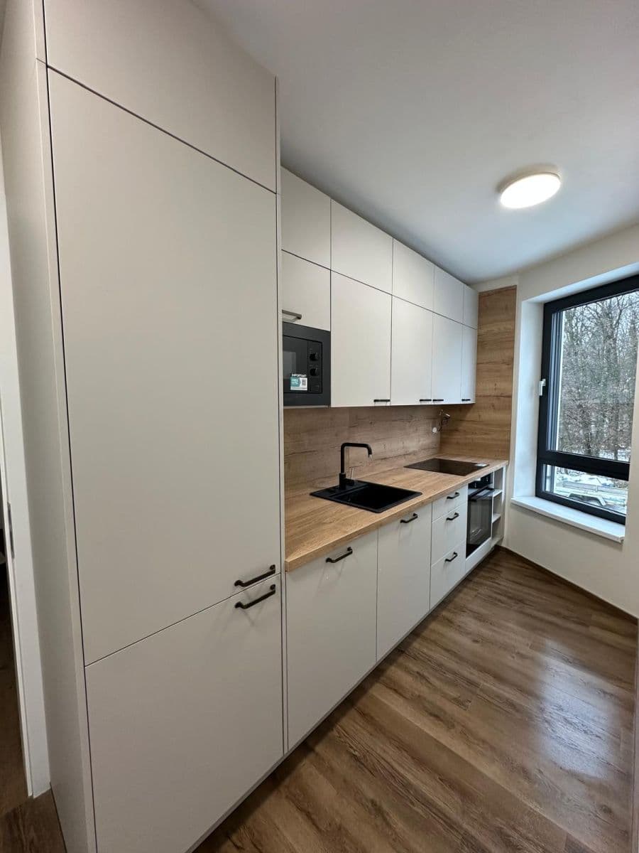 Pronájem bytu 2+kk 47 m², Plk. Loudy, Kutná Hora, Středočeský kraj Pronájem bytu 2+kk 47 m², Plk. Loudy, Kutná Hora, Středočeský kraj