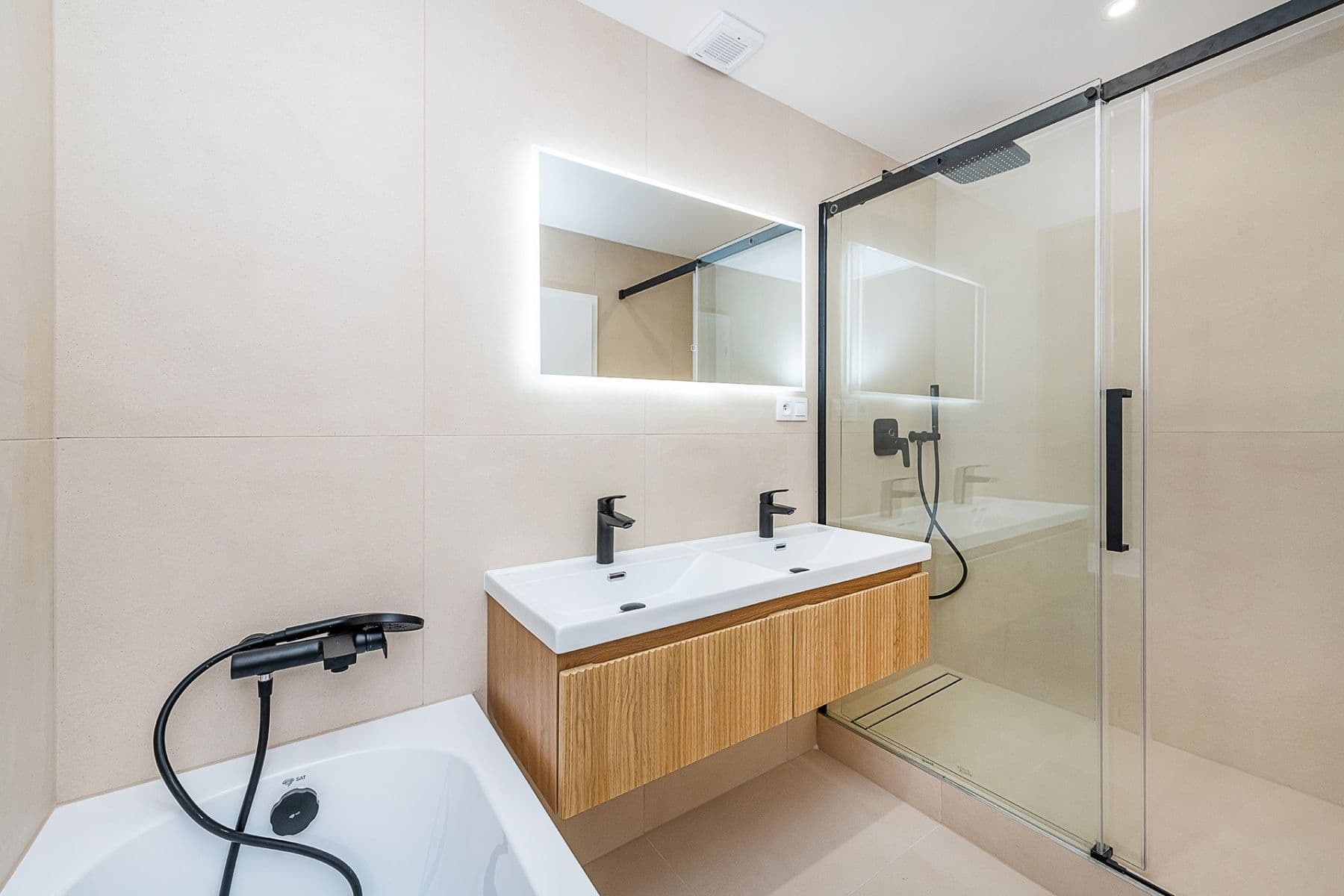 Prodej bytu 4+kk 100 m², Křivá, Praha, Praha Prodej bytu 4+kk 100 m², Křivá, Praha, Praha