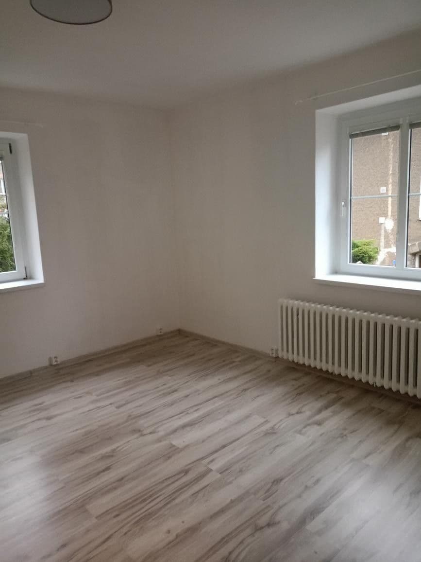 Pronájem bytu 2+1 86 m², Severní, Karlovy Vary, Karlovarský kraj Pronájem bytu 2+1 86 m², Severní, Karlovy Vary, Karlovarský kraj