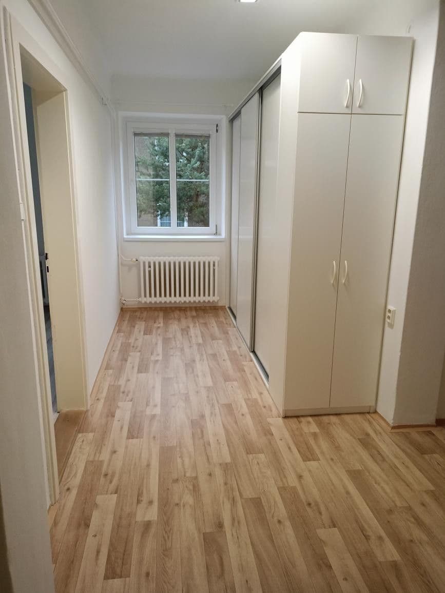 Pronájem bytu 2+1 86 m², Severní, Karlovy Vary, Karlovarský kraj Pronájem bytu 2+1 86 m², Severní, Karlovy Vary, Karlovarský kraj