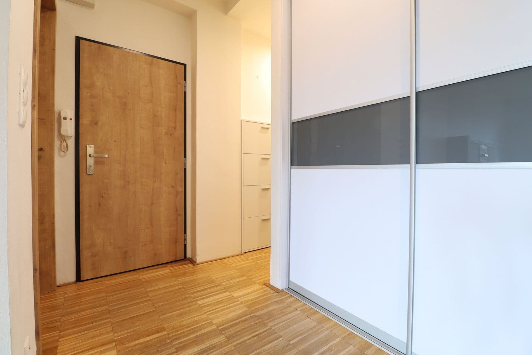 Pronájem bytu 2+kk 70 m², K Zeleným domkům, Praha, Praha Pronájem bytu 2+kk 70 m², K Zeleným domkům, Praha, Praha