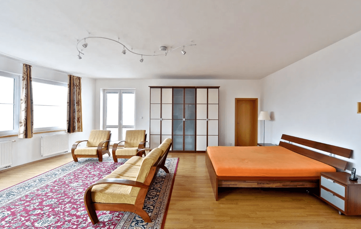 Pronájem domu 801 m², pozemek 1.299 m², Nový Zlíchov, Praha, Praha Pronájem domu 801 m², pozemek 1.299 m², Nový Zlíchov, Praha, Praha