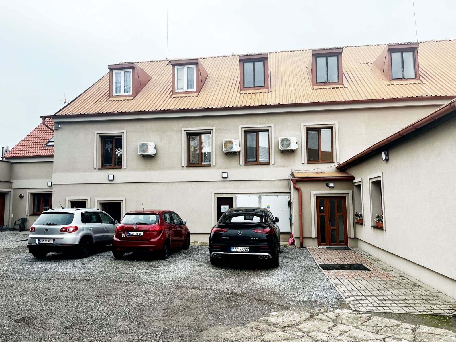 Pronájem bytu 2+kk 27 m², Družstevní, Chýně, Středočeský kraj Pronájem bytu 2+kk 27 m², Družstevní, Chýně, Středočeský kraj