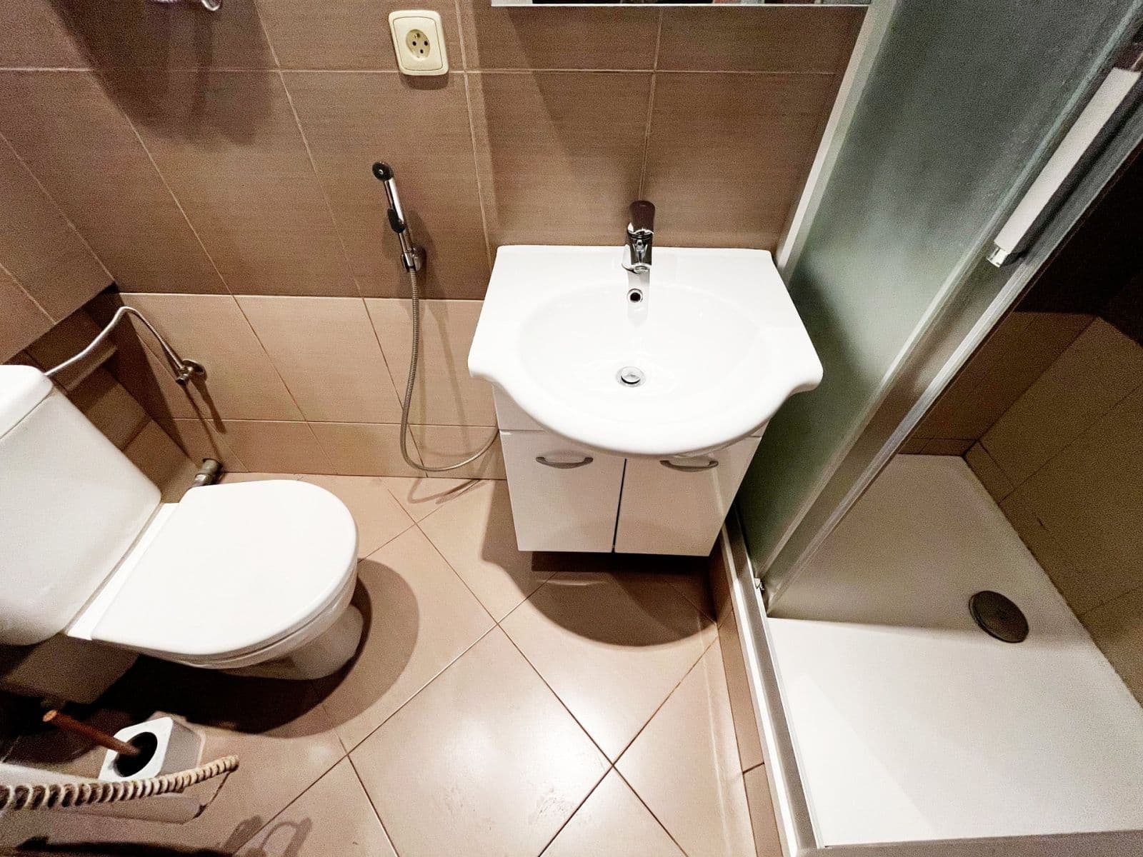 Pronájem bytu 2+kk 27 m², Družstevní, Chýně, Středočeský kraj Pronájem bytu 2+kk 27 m², Družstevní, Chýně, Středočeský kraj