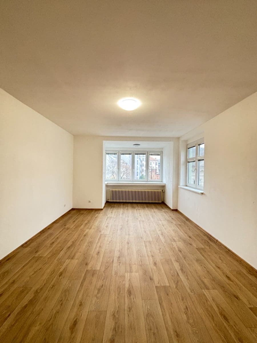 Pronájem bytu 1+1 51 m², Příční, Brno, Jihomoravský kraj Pronájem bytu 1+1 51 m², Příční, Brno, Jihomoravský kraj