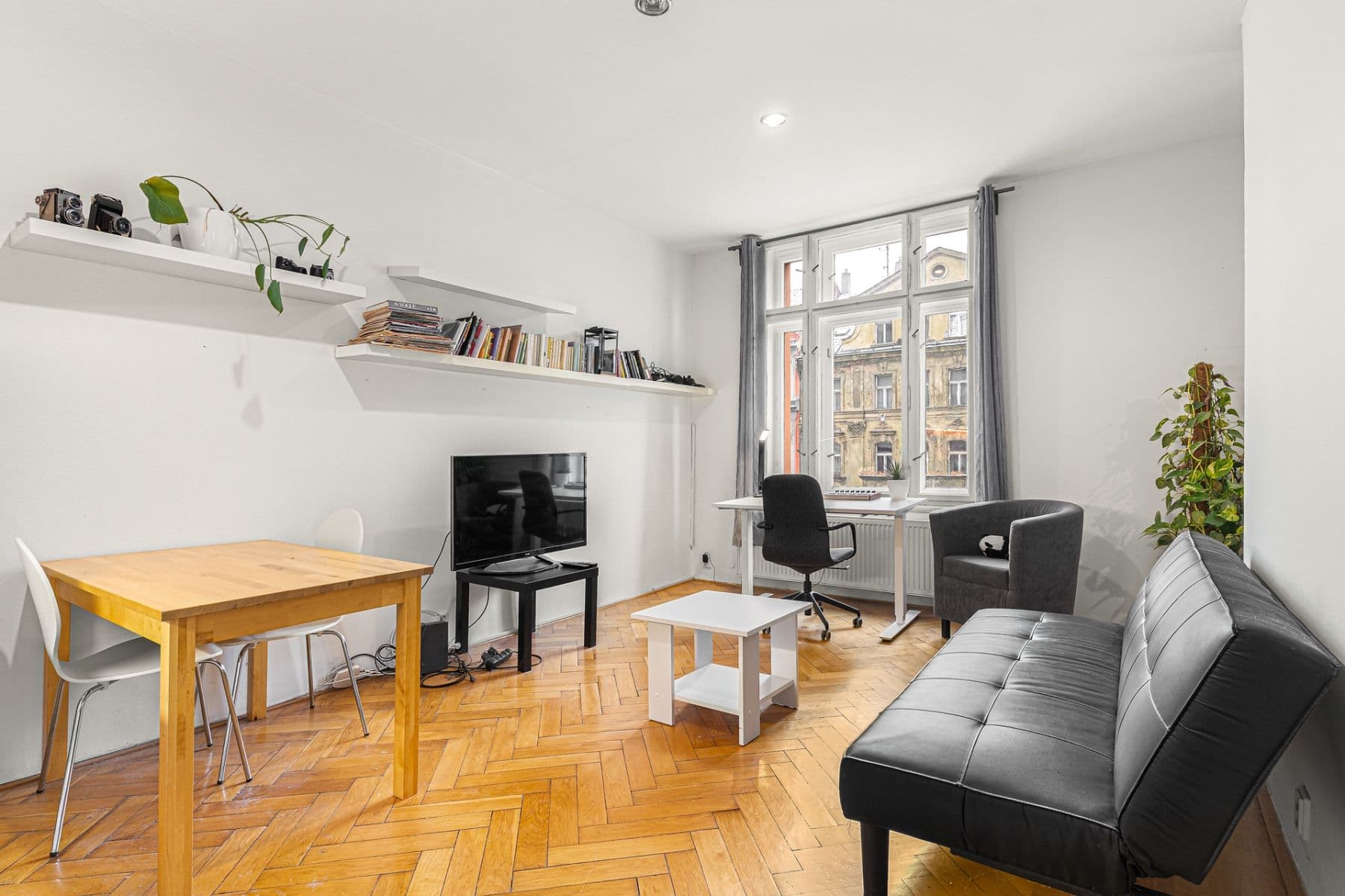 Pronájem bytu 2+kk 50 m², Estonská, Praha, Praha Pronájem bytu 2+kk 50 m², Estonská, Praha, Praha