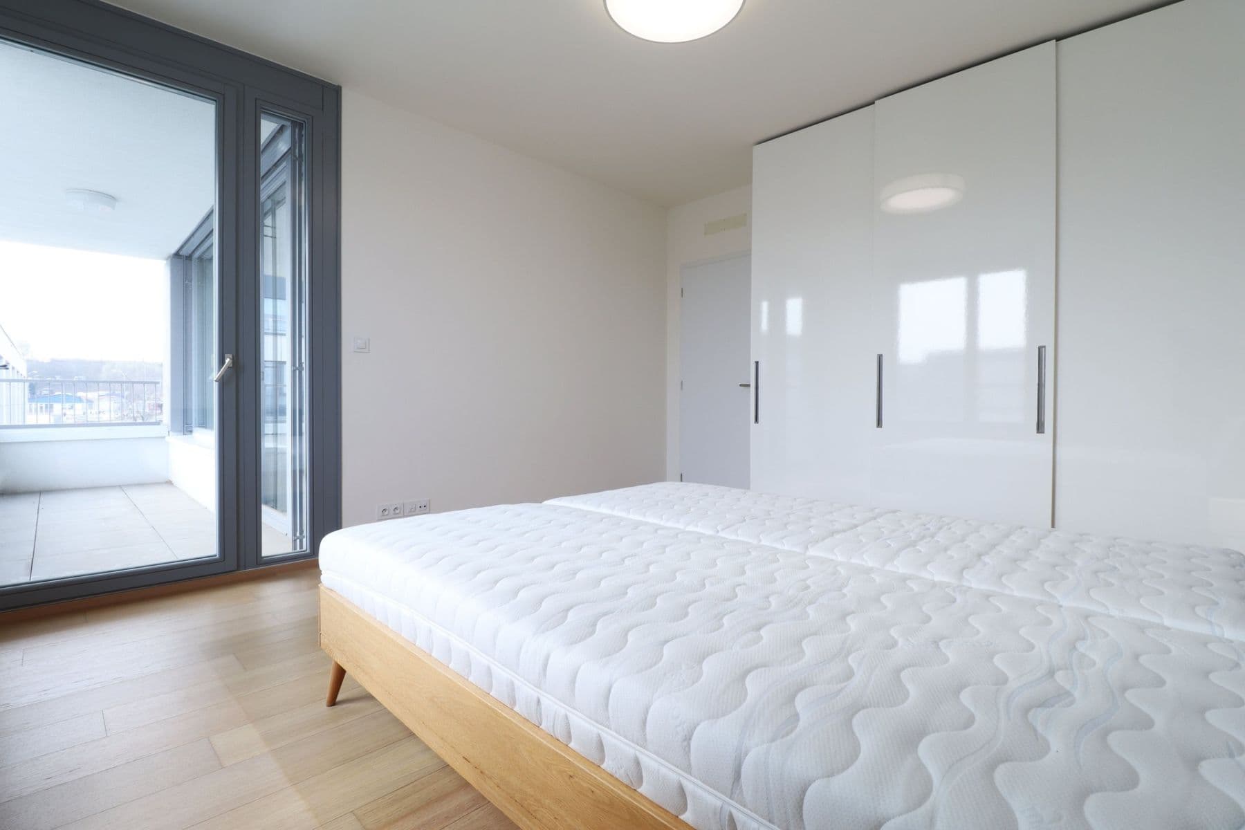 Pronájem bytu 2+kk 66 m², Walterovo náměstí, Praha, Praha Pronájem bytu 2+kk 66 m², Walterovo náměstí, Praha, Praha