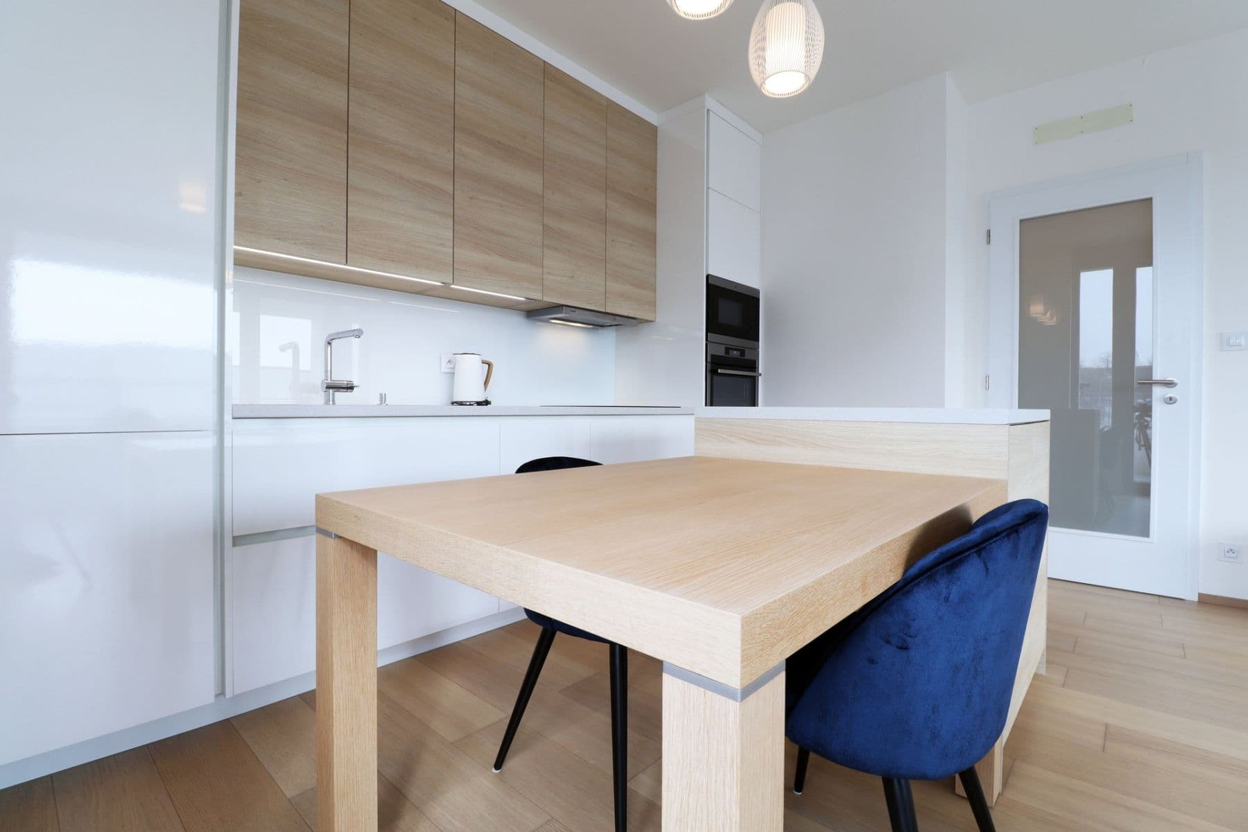 Pronájem bytu 2+kk 66 m², Walterovo náměstí, Praha, Praha Pronájem bytu 2+kk 66 m², Walterovo náměstí, Praha, Praha