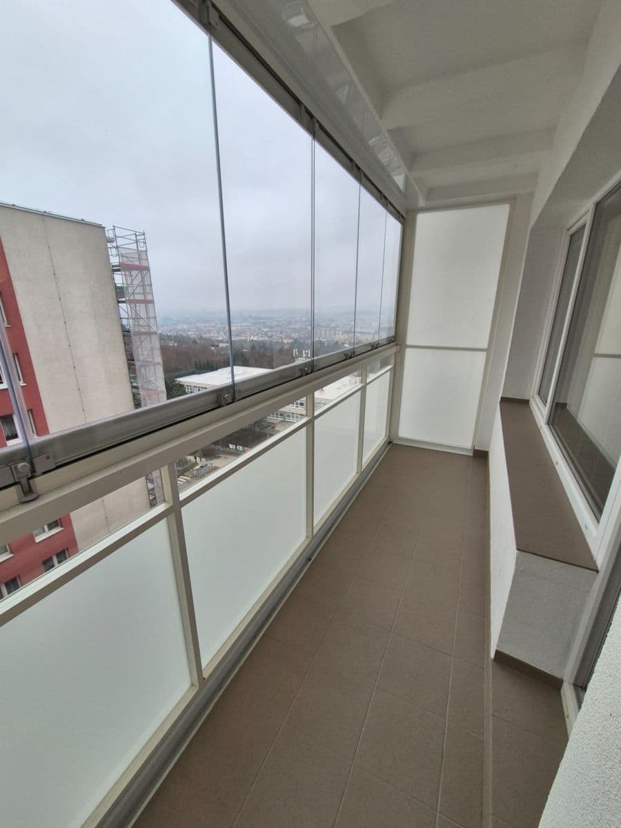 Pronájem bytu 3+1 76 m², Bzenecká, Brno, Jihomoravský kraj Pronájem bytu 3+1 76 m², Bzenecká, Brno, Jihomoravský kraj