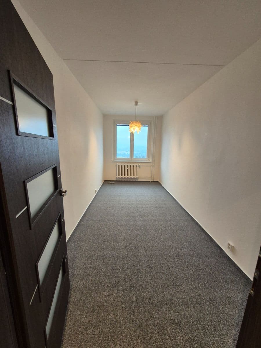 Pronájem bytu 3+1 76 m², Bzenecká, Brno, Jihomoravský kraj Pronájem bytu 3+1 76 m², Bzenecká, Brno, Jihomoravský kraj