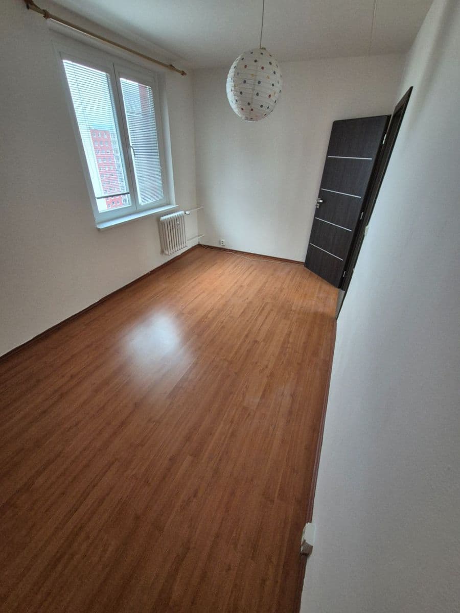 Pronájem bytu 3+1 76 m², Bzenecká, Brno, Jihomoravský kraj Pronájem bytu 3+1 76 m², Bzenecká, Brno, Jihomoravský kraj