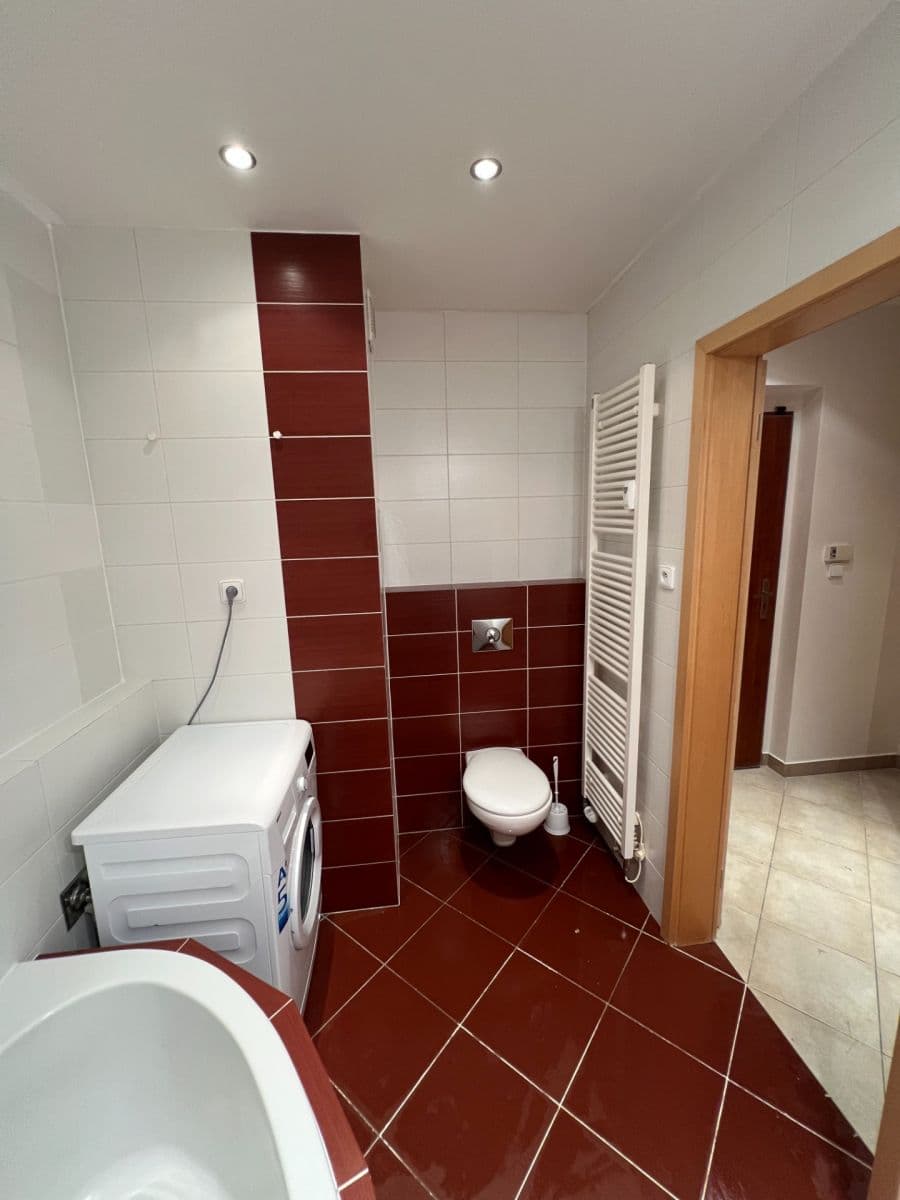 Pronájem bytu 1+kk 29 m², Velenovského, Praha, Praha Pronájem bytu 1+kk 29 m², Velenovského, Praha, Praha