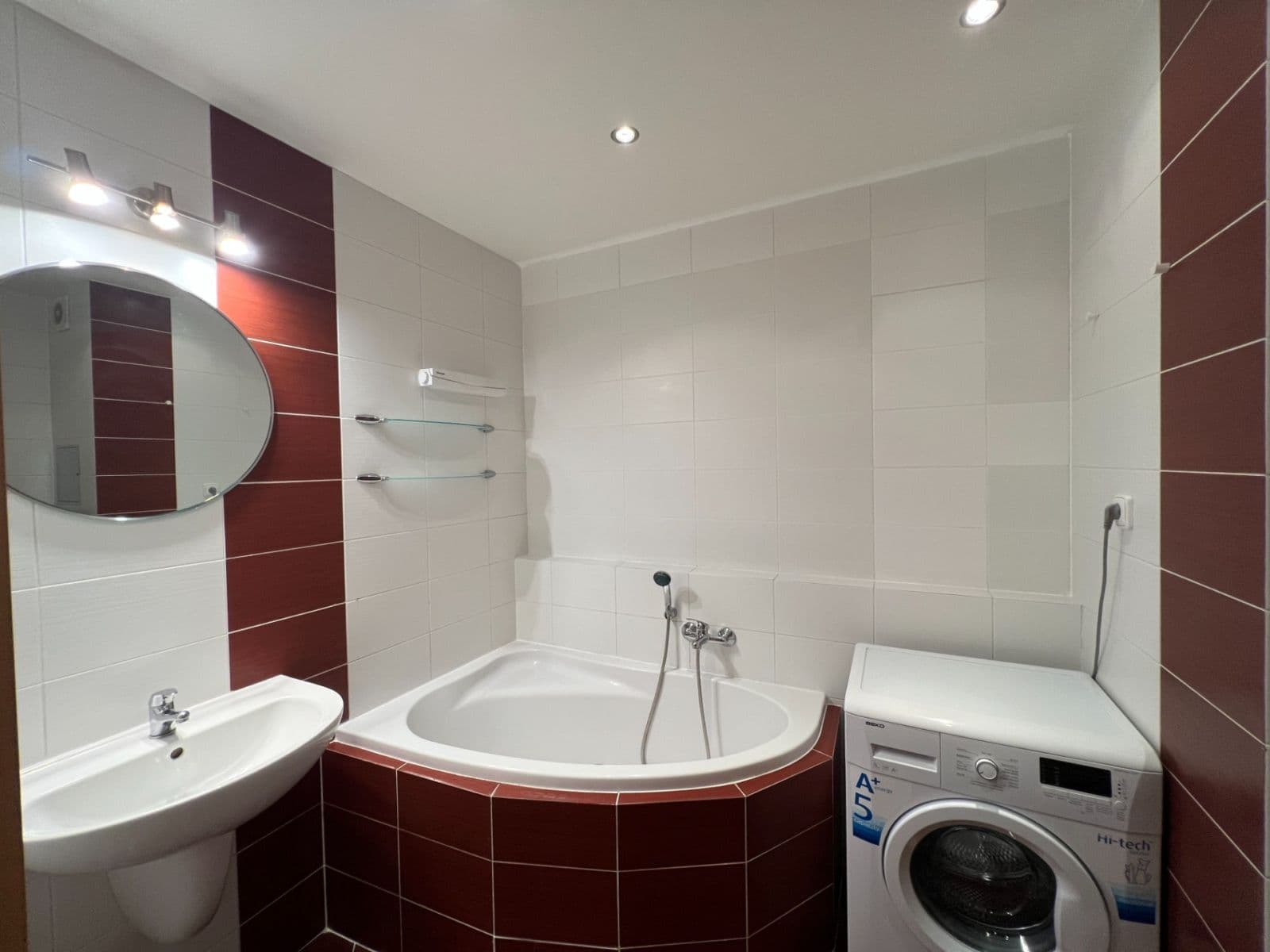 Pronájem bytu 1+kk 29 m², Velenovského, Praha, Praha Pronájem bytu 1+kk 29 m², Velenovského, Praha, Praha