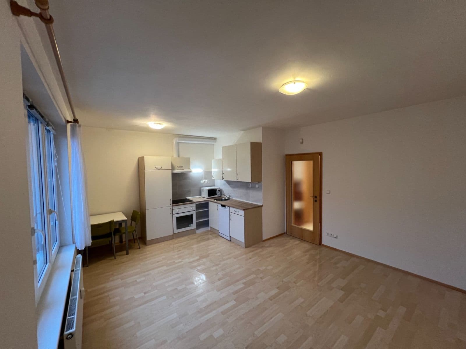Pronájem bytu 1+kk 29 m², Velenovského, Praha, Praha Pronájem bytu 1+kk 29 m², Velenovského, Praha, Praha