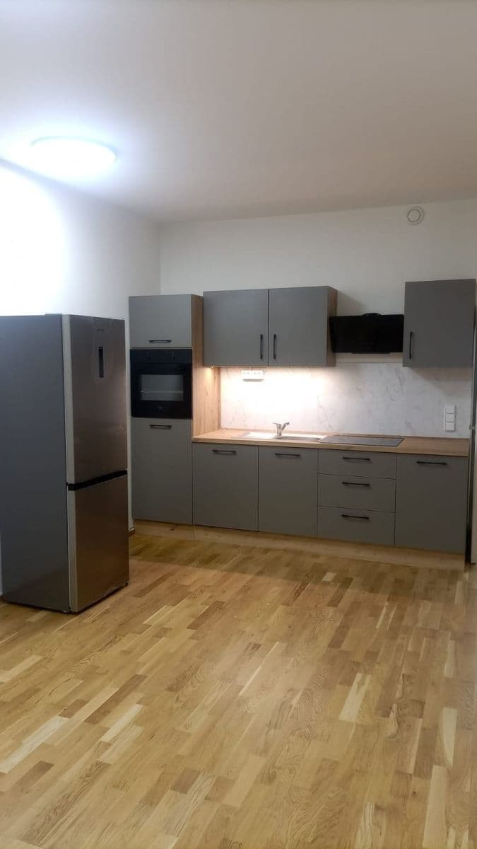 Pronájem bytu 2+kk 54 m², Šumavská, Karlovy Vary, Karlovarský kraj Pronájem bytu 2+kk 54 m², Šumavská, Karlovy Vary, Karlovarský kraj