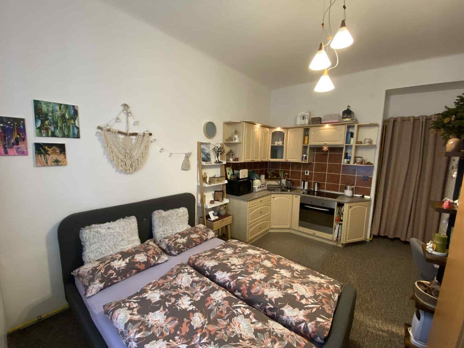 Pronájem bytu 1+kk 25 m², Žitomírská, Praha, Praha Pronájem bytu 1+kk 25 m², Žitomírská, Praha, Praha