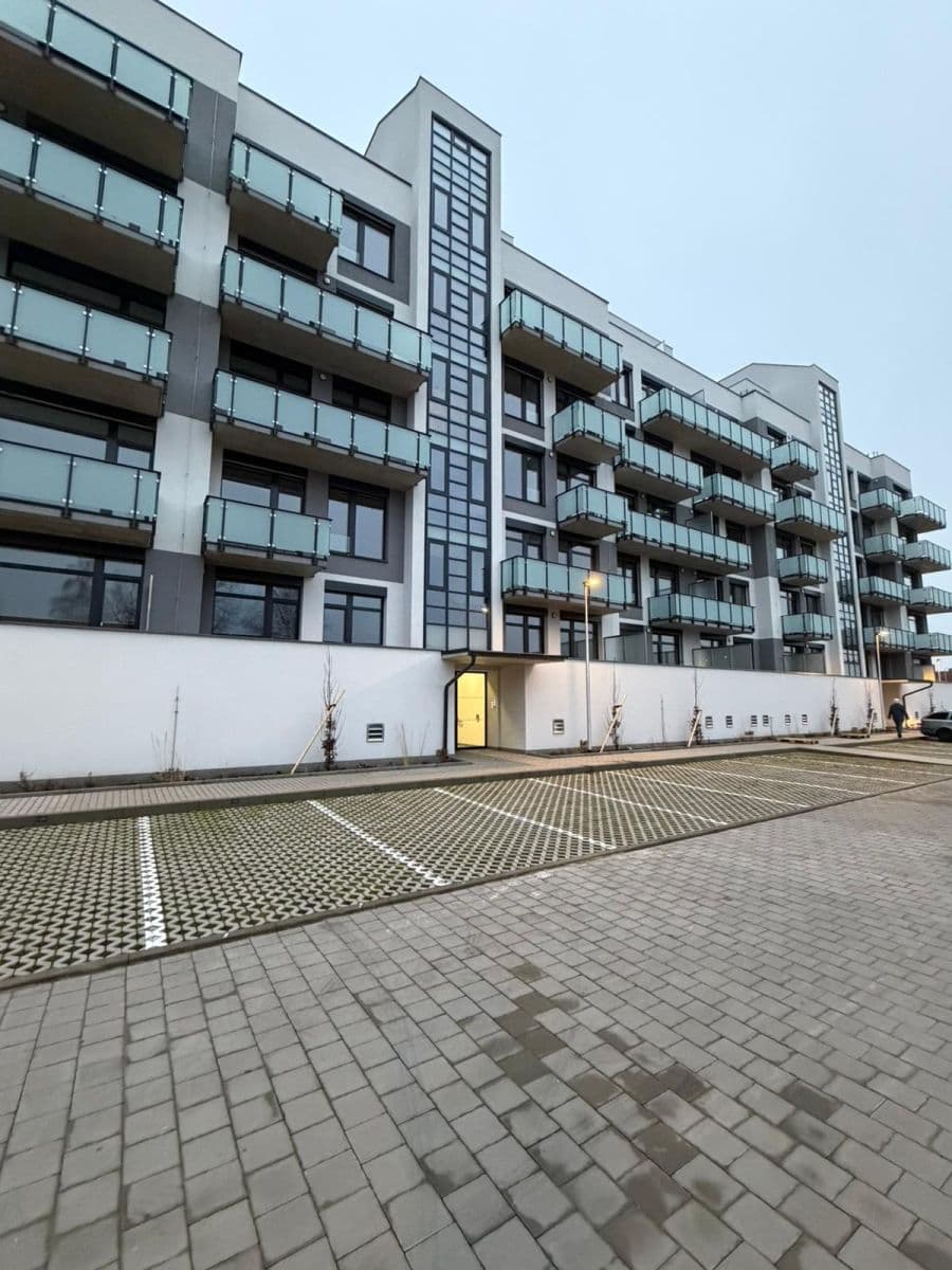 Pronájem bytu 1+kk 34 m², Kladno, Středočeský kraj Pronájem bytu 1+kk 34 m², Kladno, Středočeský kraj