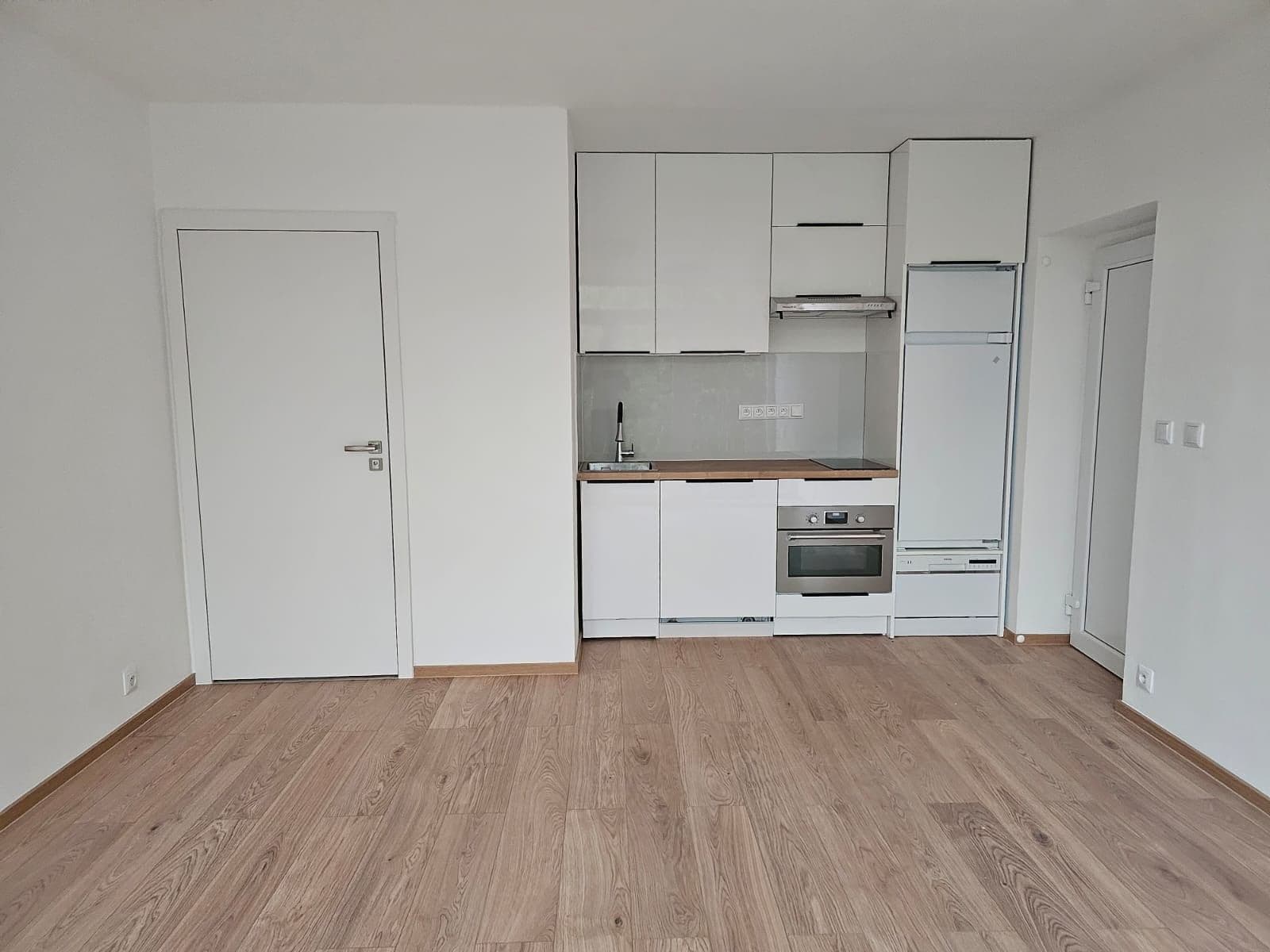 Pronájem bytu 1+kk 30 m², V Kališti, Praha, Praha Pronájem bytu 1+kk 30 m², V Kališti, Praha, Praha