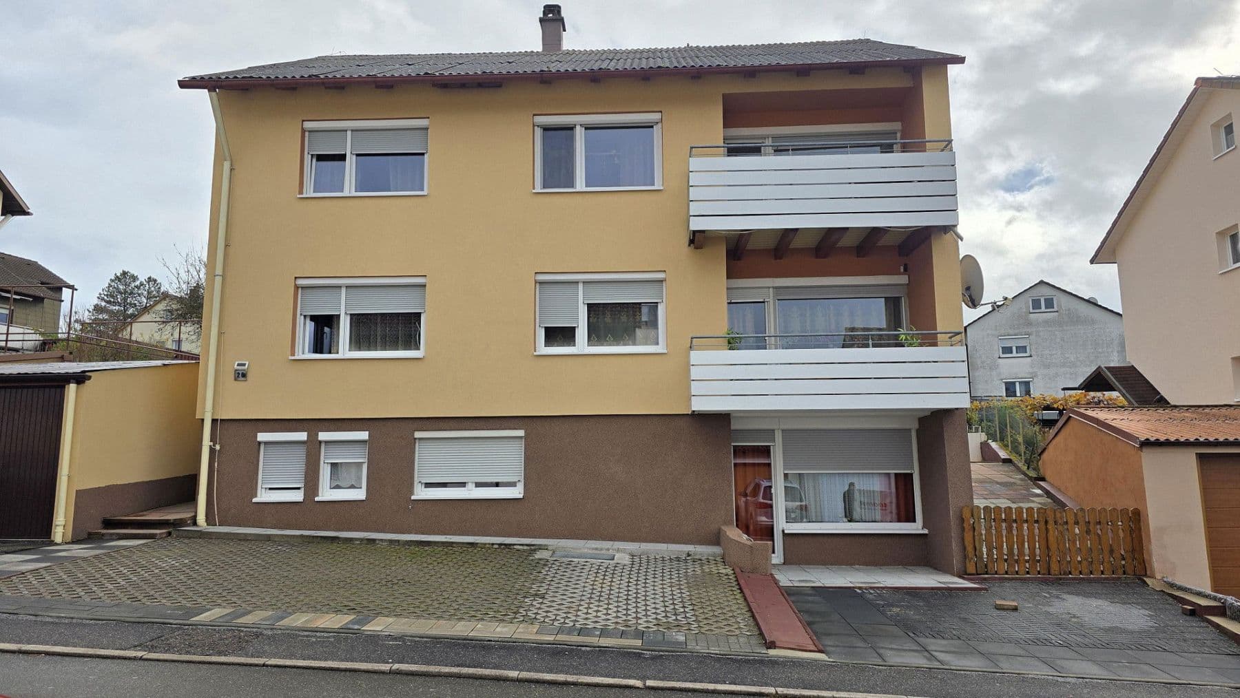 Prodej domu 211 m², pozemek 668 m², Lerchenstr. 26, Altensteig, Bádensko-Württembersko Prodej domu 211 m², pozemek 668 m², Lerchenstr. 26, Altensteig, Bádensko-Württembersko