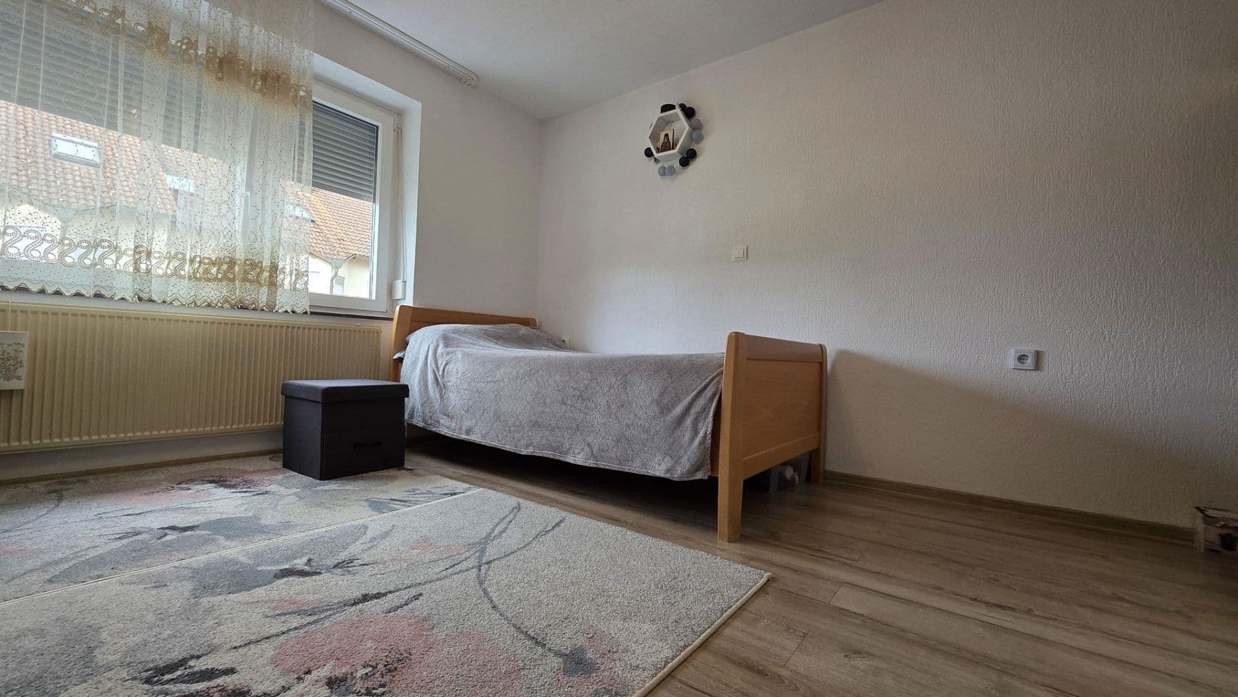 Prodej domu 211 m², pozemek 668 m², Lerchenstr. 26, Altensteig, Bádensko-Württembersko Prodej domu 211 m², pozemek 668 m², Lerchenstr. 26, Altensteig, Bádensko-Württembersko