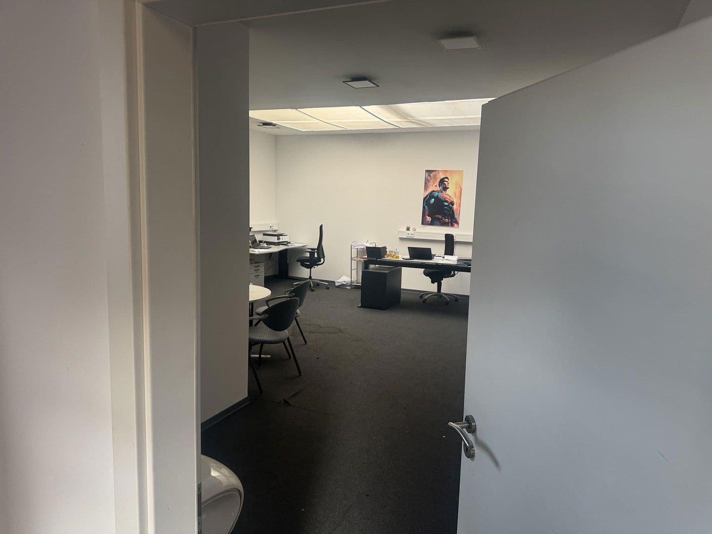 Pronájem kanceláře 280 m², Zerzabelshofstr 9, Nürnberg, Bavorsko Pronájem kanceláře 280 m², Zerzabelshofstr 9, Nürnberg, Bavorsko