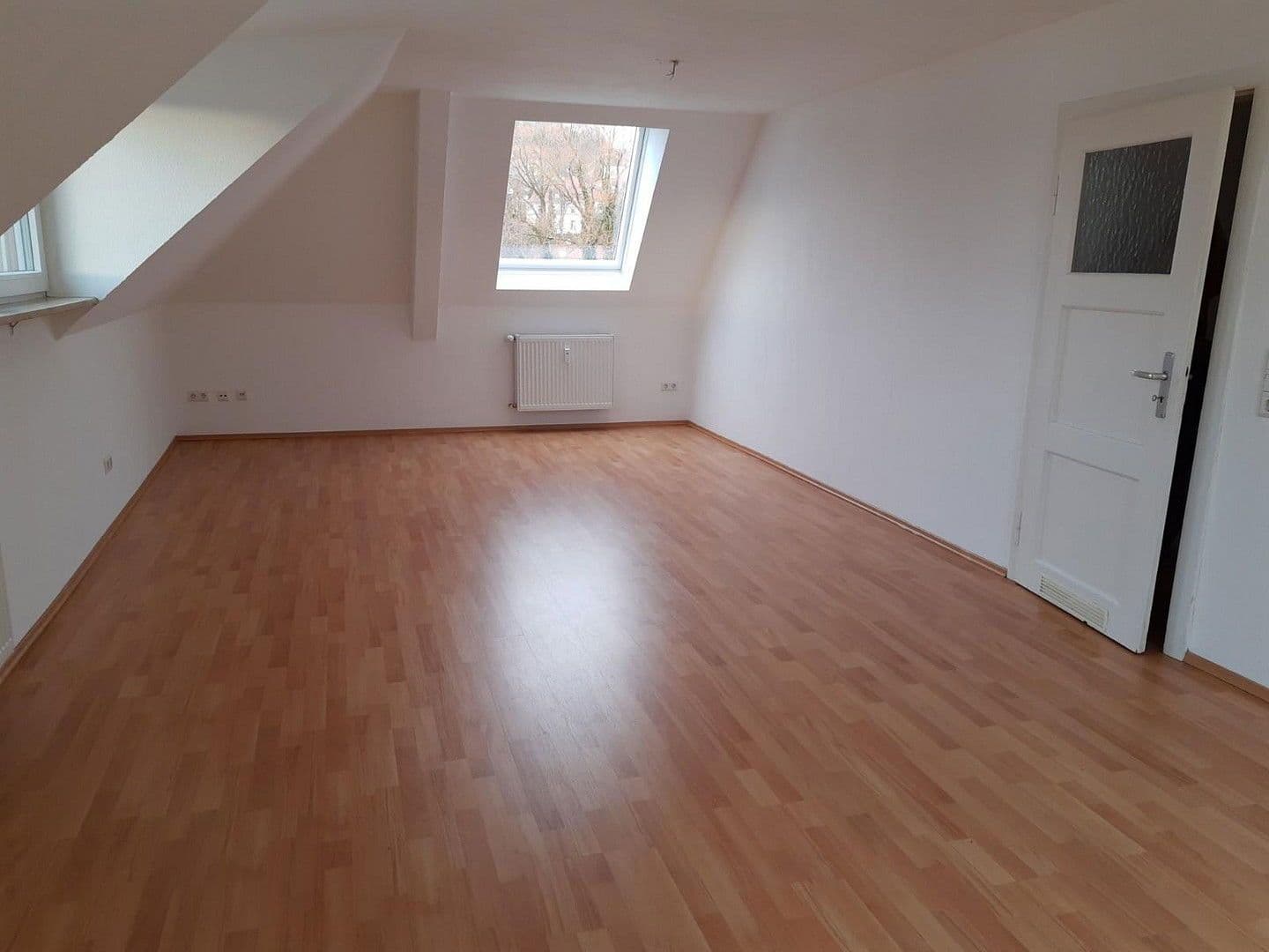 Pronájem bytu 2+1 74 m², Zweibrücken, Porýní-Falc Pronájem bytu 2+1 74 m², Zweibrücken, Porýní-Falc