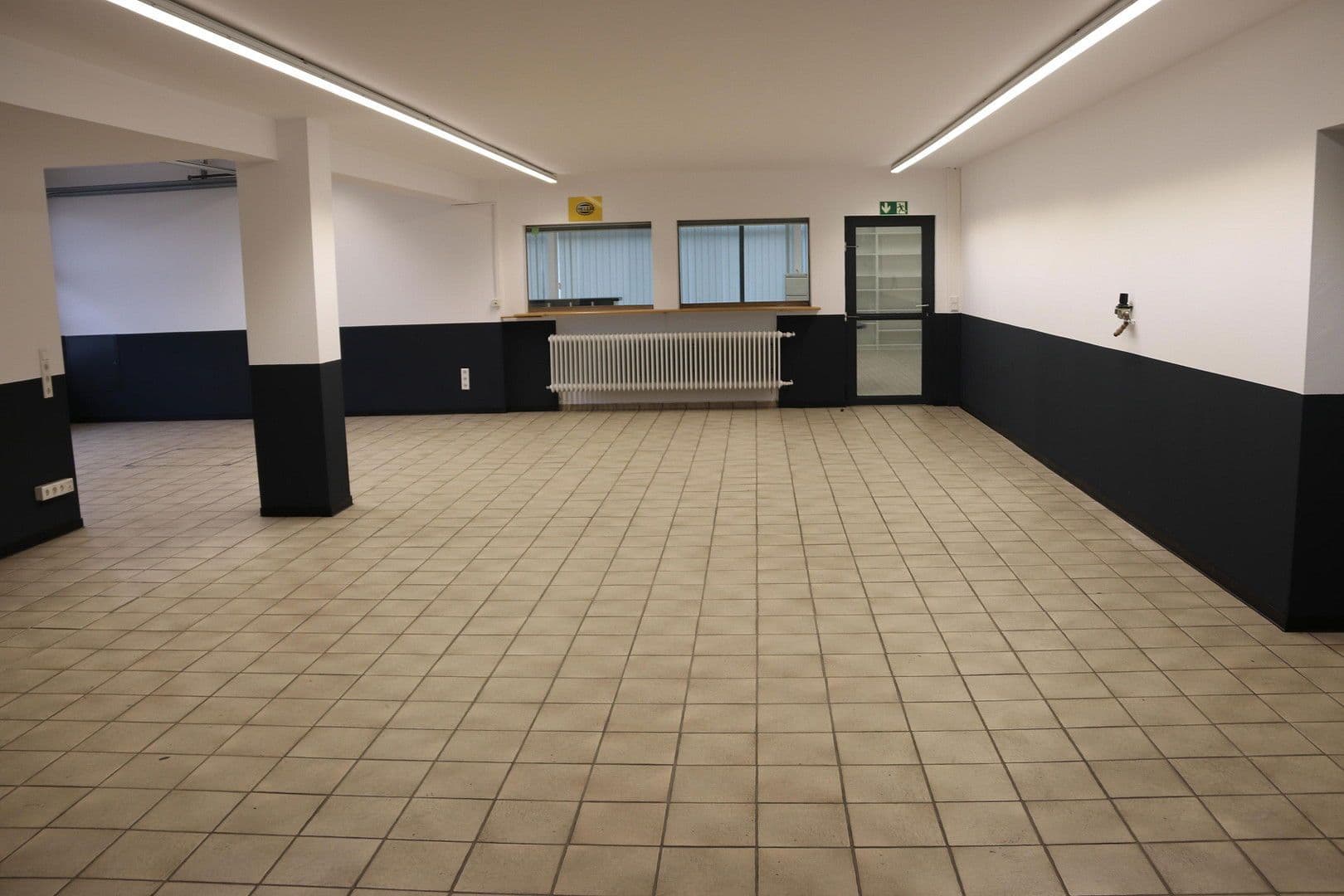 Pronájem nebytového prostoru 2.910 m², Eickelstraße 2, Arnsberg, Severní Porýní-Vestfálsko Pronájem nebytového prostoru 2.910 m², Eickelstraße 2, Arnsberg, Severní Porýní-Vestfálsko