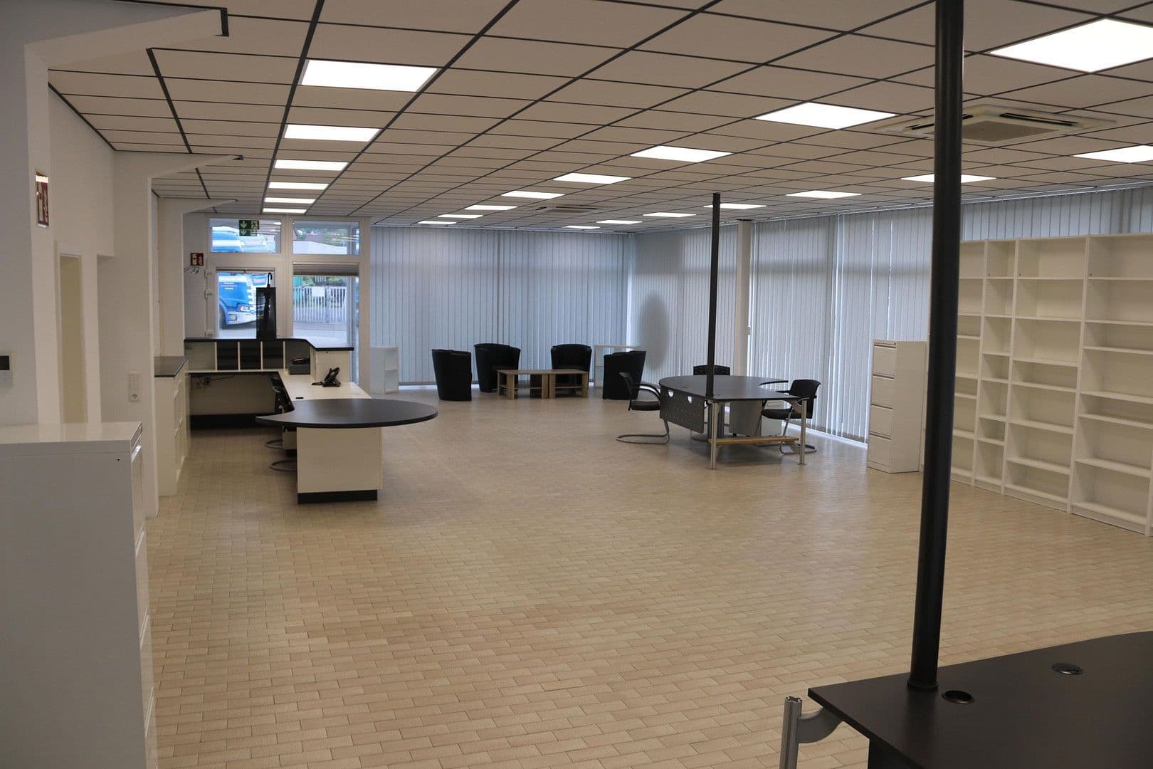 Pronájem nebytového prostoru 2.910 m², Eickelstraße 2, Arnsberg, Severní Porýní-Vestfálsko Pronájem nebytového prostoru 2.910 m², Eickelstraße 2, Arnsberg, Severní Porýní-Vestfálsko