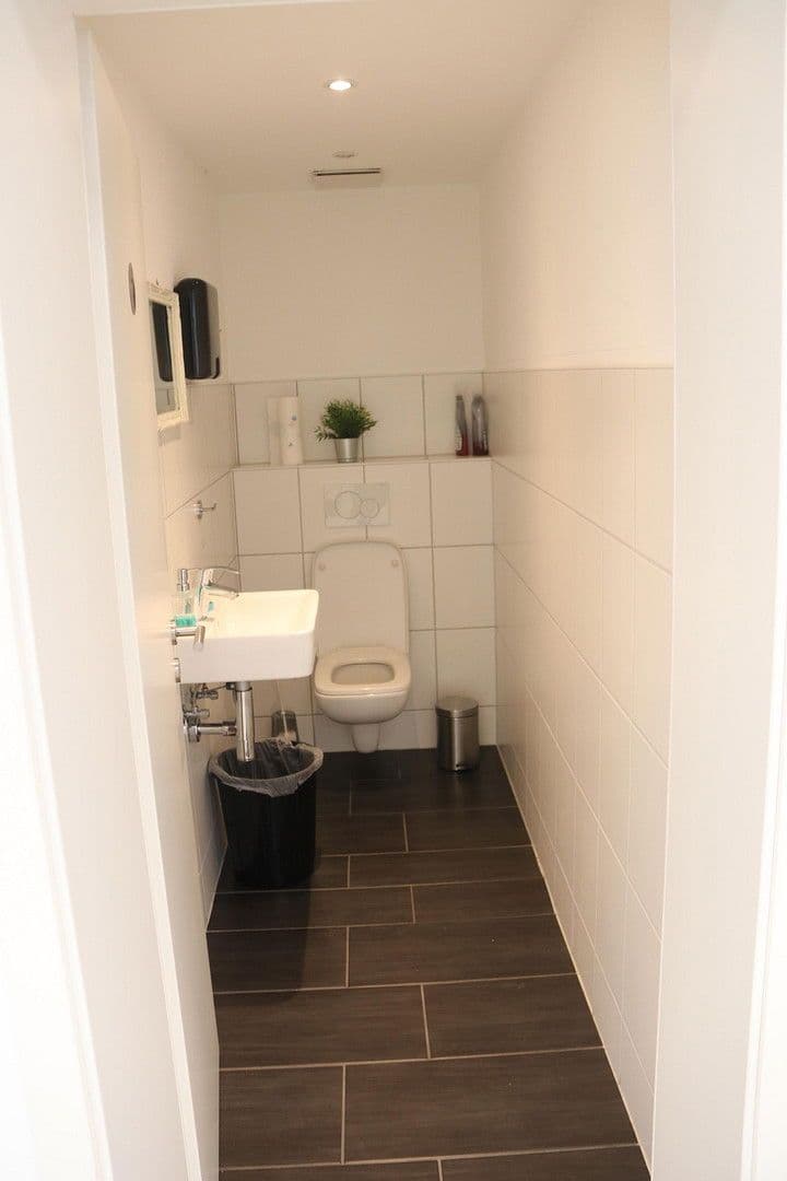 Pronájem nebytového prostoru 2.910 m², Eickelstraße 2, Arnsberg, Severní Porýní-Vestfálsko Pronájem nebytového prostoru 2.910 m², Eickelstraße 2, Arnsberg, Severní Porýní-Vestfálsko