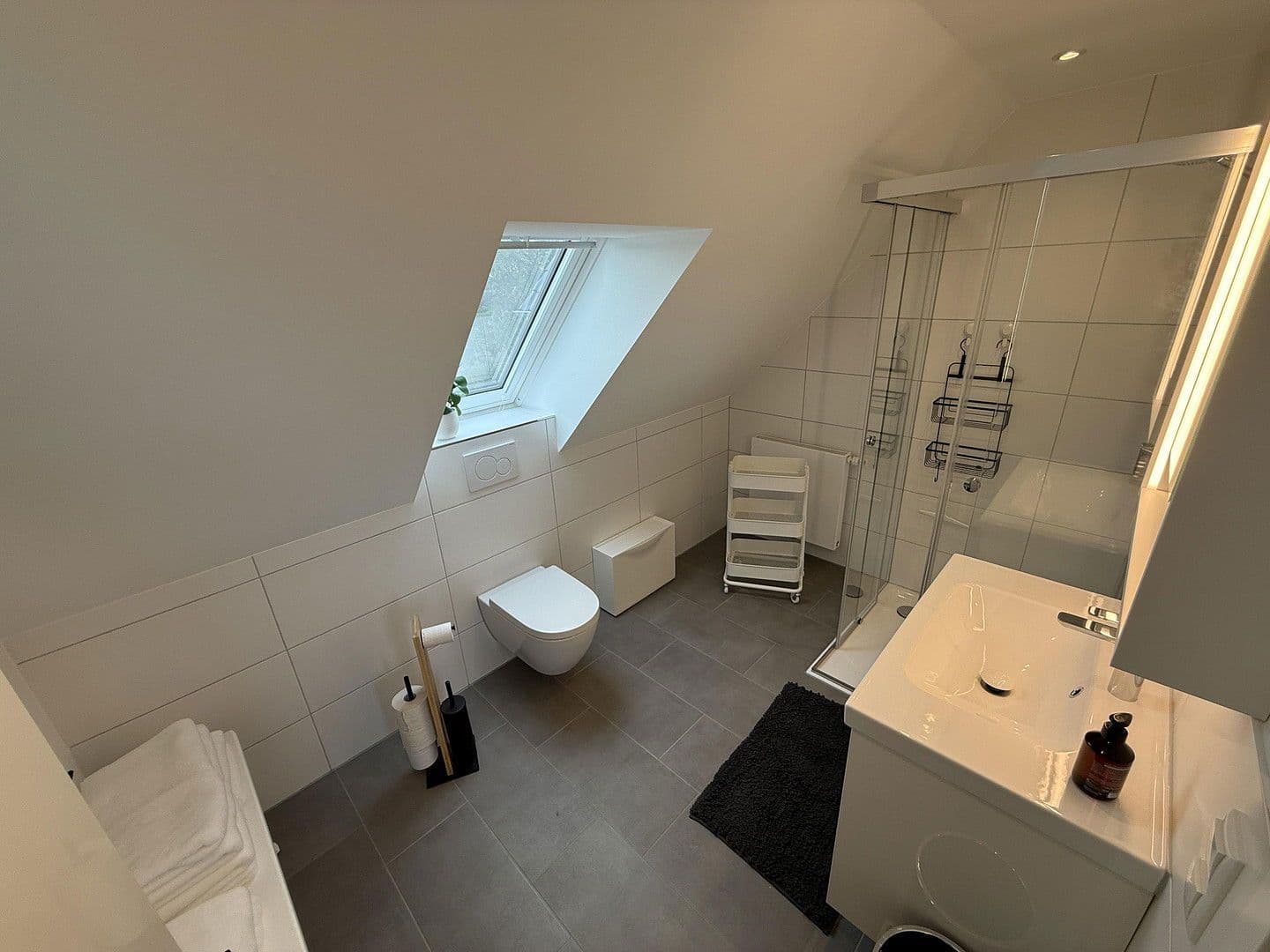 Pronájem bytu 2+1 75 m², Klevendeicher Chaussee 2, Moorrege, Šlesvicko-Holštýnsko Pronájem bytu 2+1 75 m², Klevendeicher Chaussee 2, Moorrege, Šlesvicko-Holštýnsko