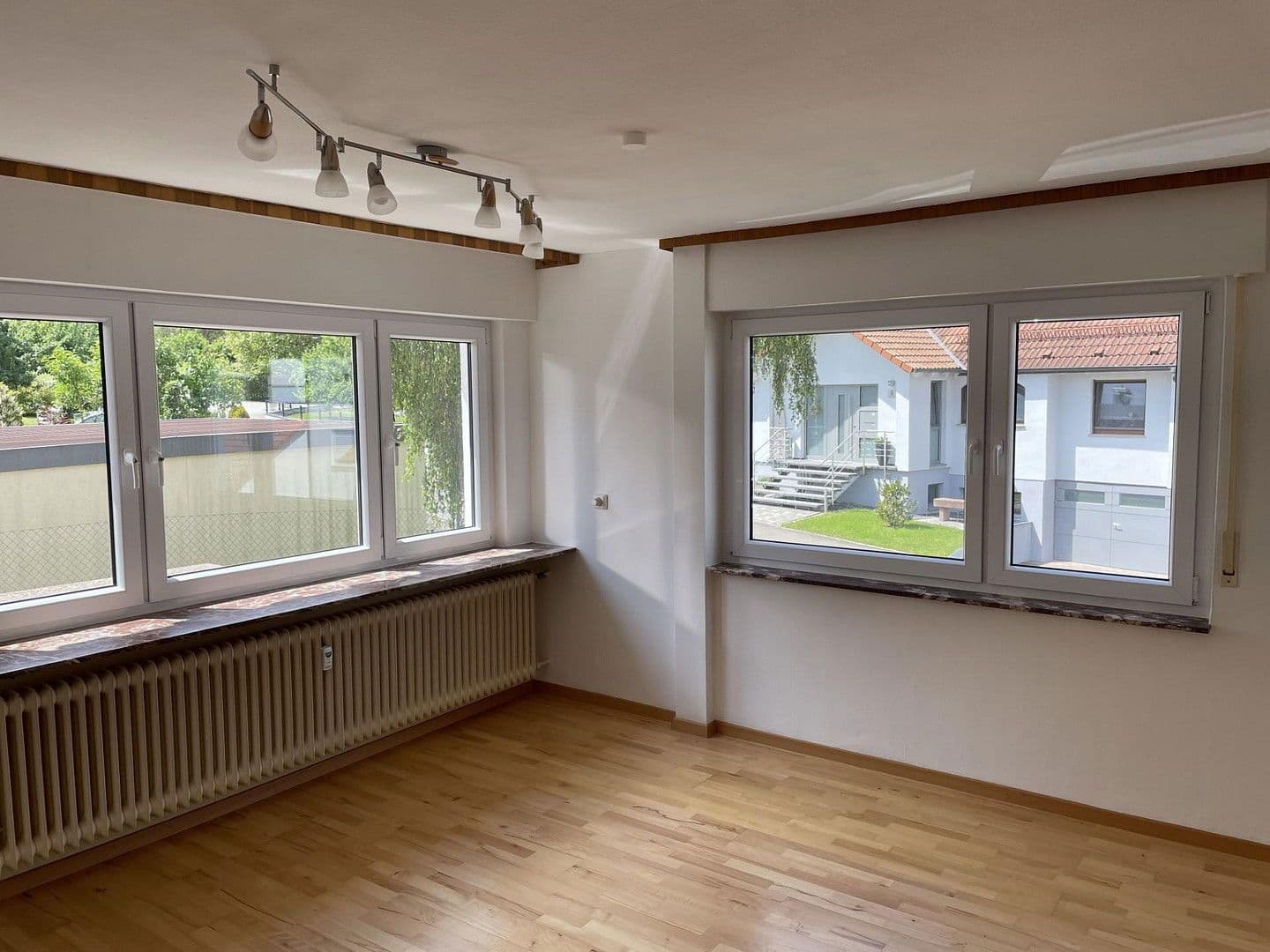 Pronájem bytu 4+1 88 m², Täfelbergweg 5, Althengstett, Bádensko-Württembersko Pronájem bytu 4+1 88 m², Täfelbergweg 5, Althengstett, Bádensko-Württembersko
