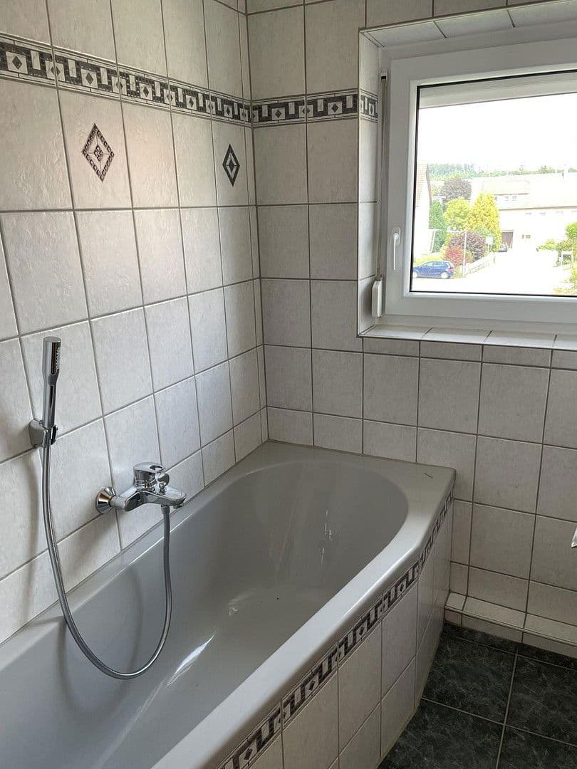 Pronájem bytu 4+1 88 m², Täfelbergweg 5, Althengstett, Bádensko-Württembersko Pronájem bytu 4+1 88 m², Täfelbergweg 5, Althengstett, Bádensko-Württembersko