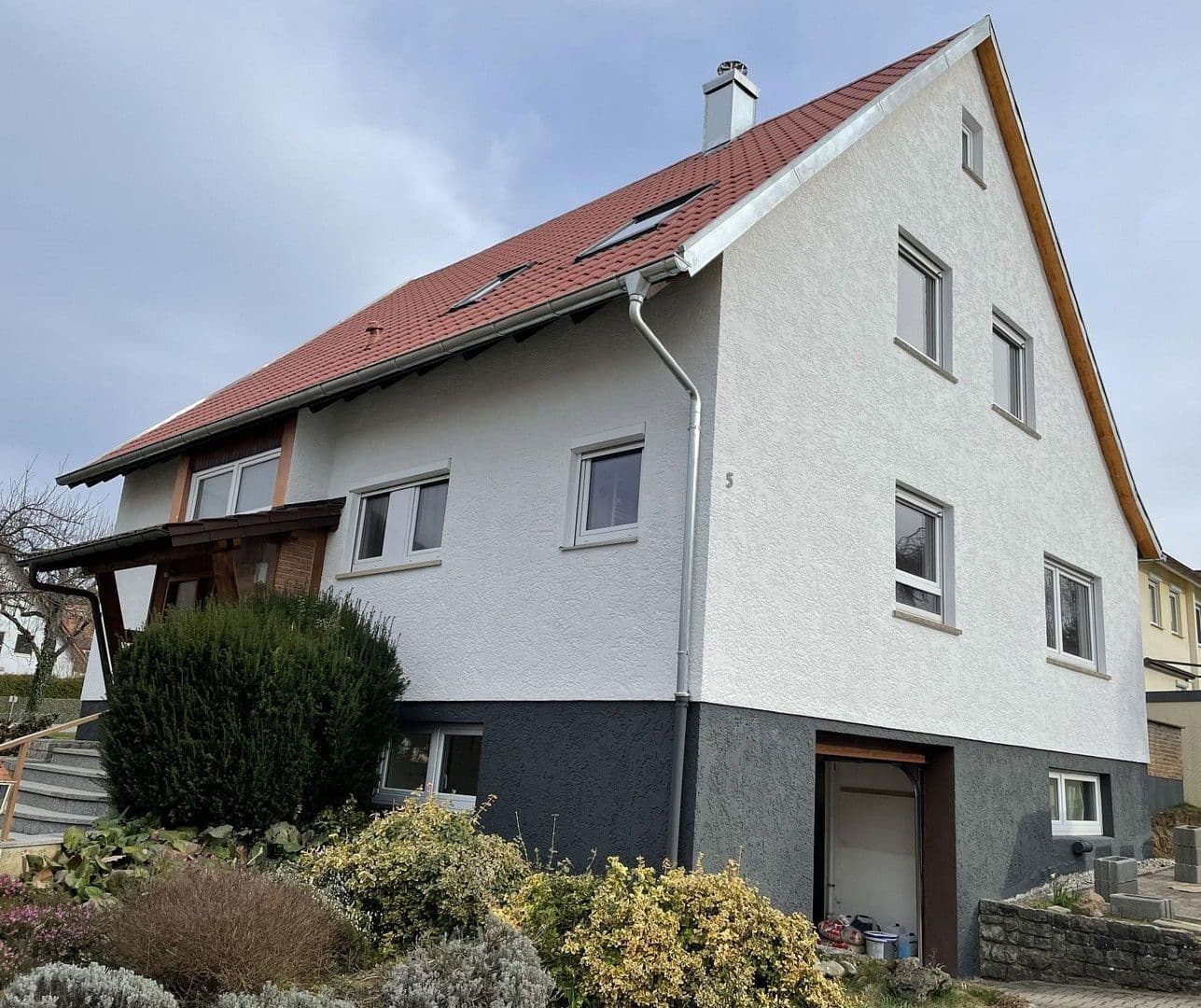 Pronájem bytu 4+1 88 m², Täfelbergweg 5, Althengstett, Bádensko-Württembersko Pronájem bytu 4+1 88 m², Täfelbergweg 5, Althengstett, Bádensko-Württembersko