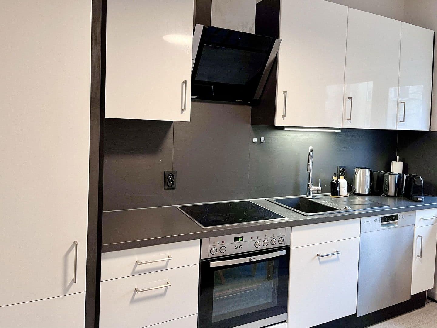 Pronájem bytu 3+1 76 m², Hamburg, Hamburg Pronájem bytu 3+1 76 m², Hamburg, Hamburg