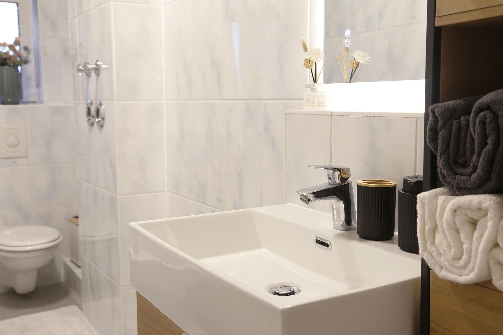 Pronájem bytu 3+1 76 m², Hamburg, Hamburg Pronájem bytu 3+1 76 m², Hamburg, Hamburg