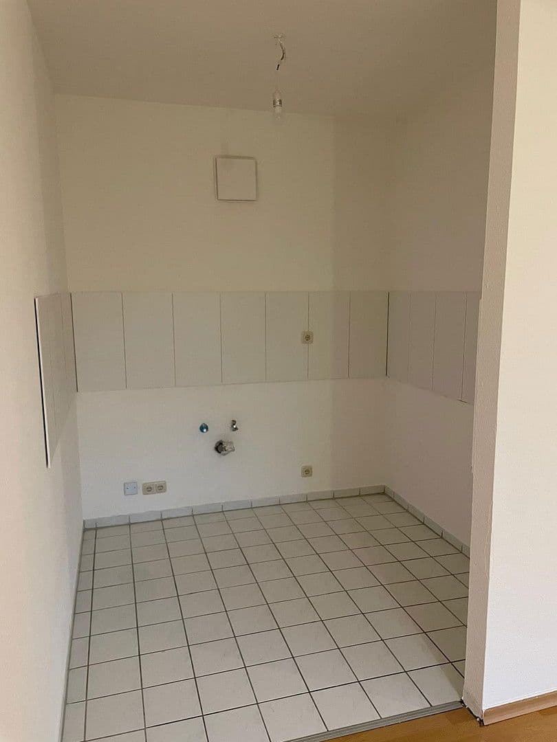 Pronájem bytu 2+1 55 m², Katharinenweg 18, Apolda, Durynsko Pronájem bytu 2+1 55 m², Katharinenweg 18, Apolda, Durynsko
