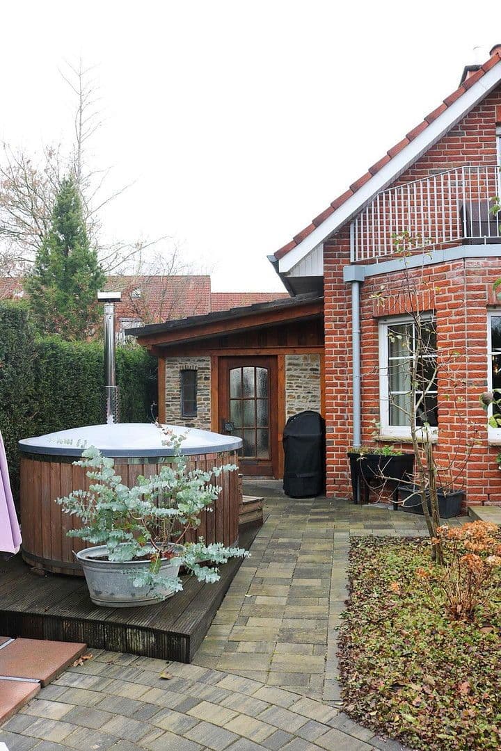 Prodej domu 125 m², pozemek 393 m², Bramsche, Dolní Sasko Prodej domu 125 m², pozemek 393 m², Bramsche, Dolní Sasko