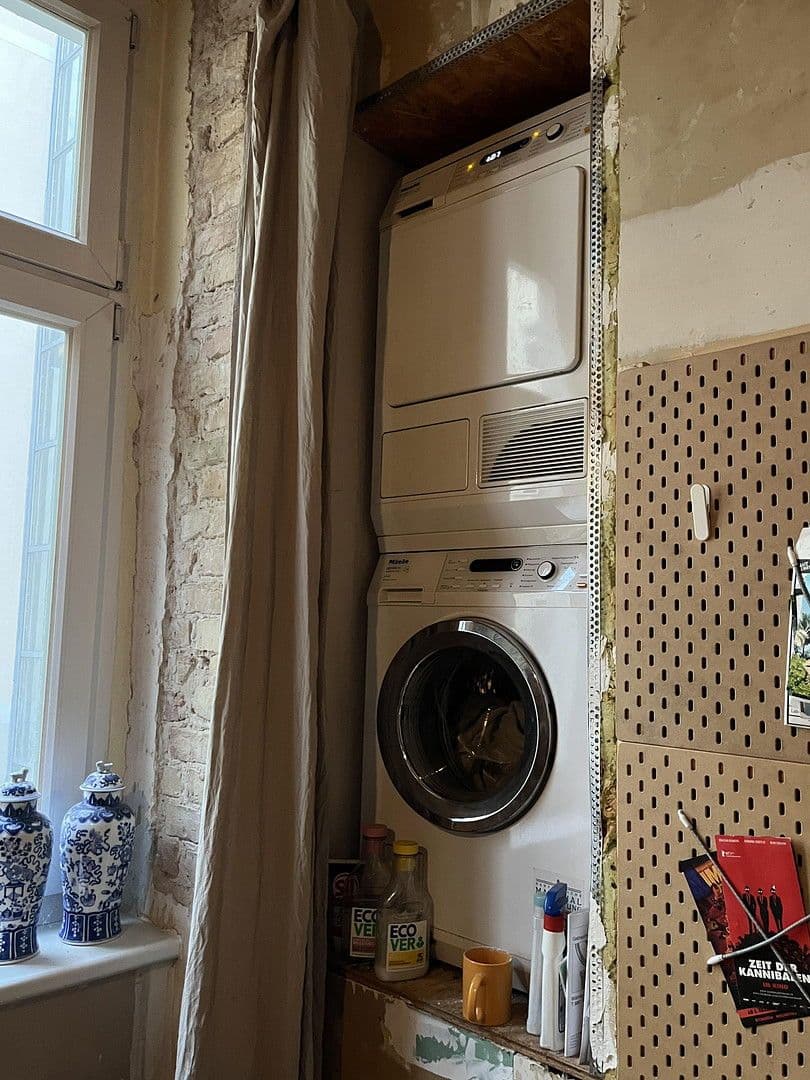 Prodej bytu 2+1 66 m², Weserstr. 17, Berlin, Berlín Prodej bytu 2+1 66 m², Weserstr. 17, Berlin, Berlín