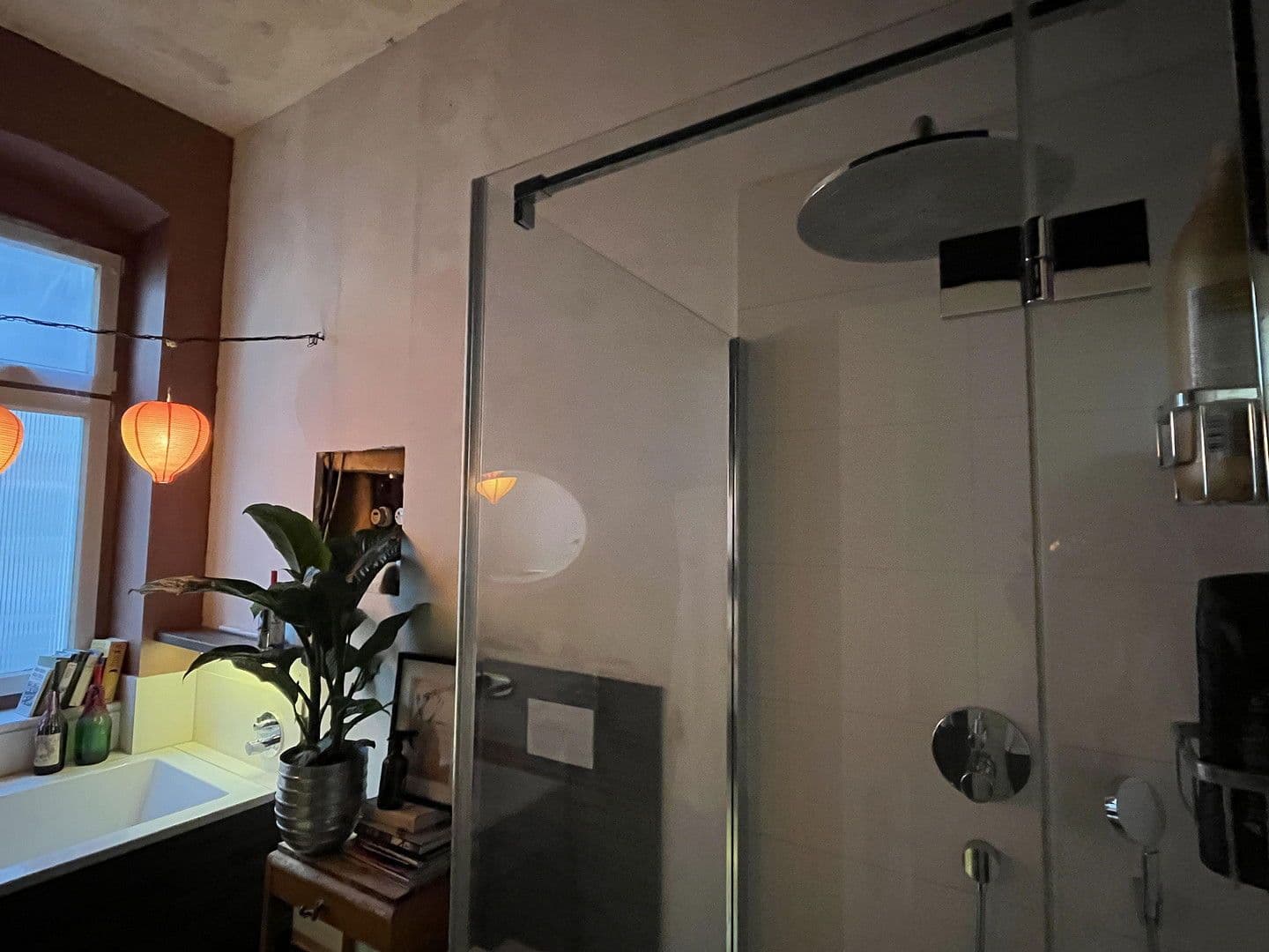 Prodej bytu 2+1 66 m², Weserstr. 17, Berlin, Berlín Prodej bytu 2+1 66 m², Weserstr. 17, Berlin, Berlín