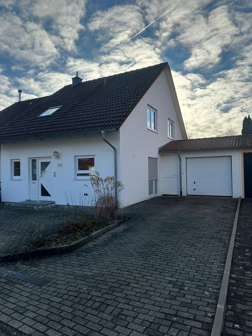 Pronájem domu 99 m², pozemek 397 m², Langenenslingen, Bádensko-Württembersko Pronájem domu 99 m², pozemek 397 m², Langenenslingen, Bádensko-Württembersko