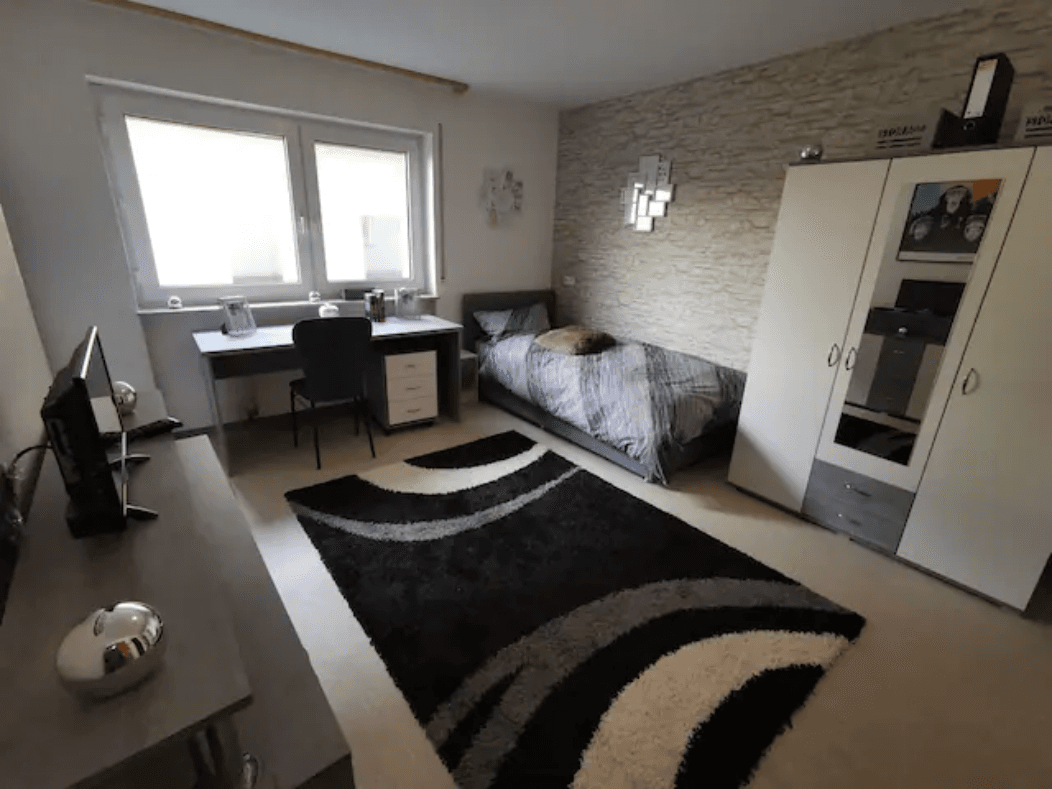 Pronájem bytu 1+1 20 m², Licherstr.32, Laubach, Hessen Pronájem bytu 1+1 20 m², Licherstr.32, Laubach, Hessen