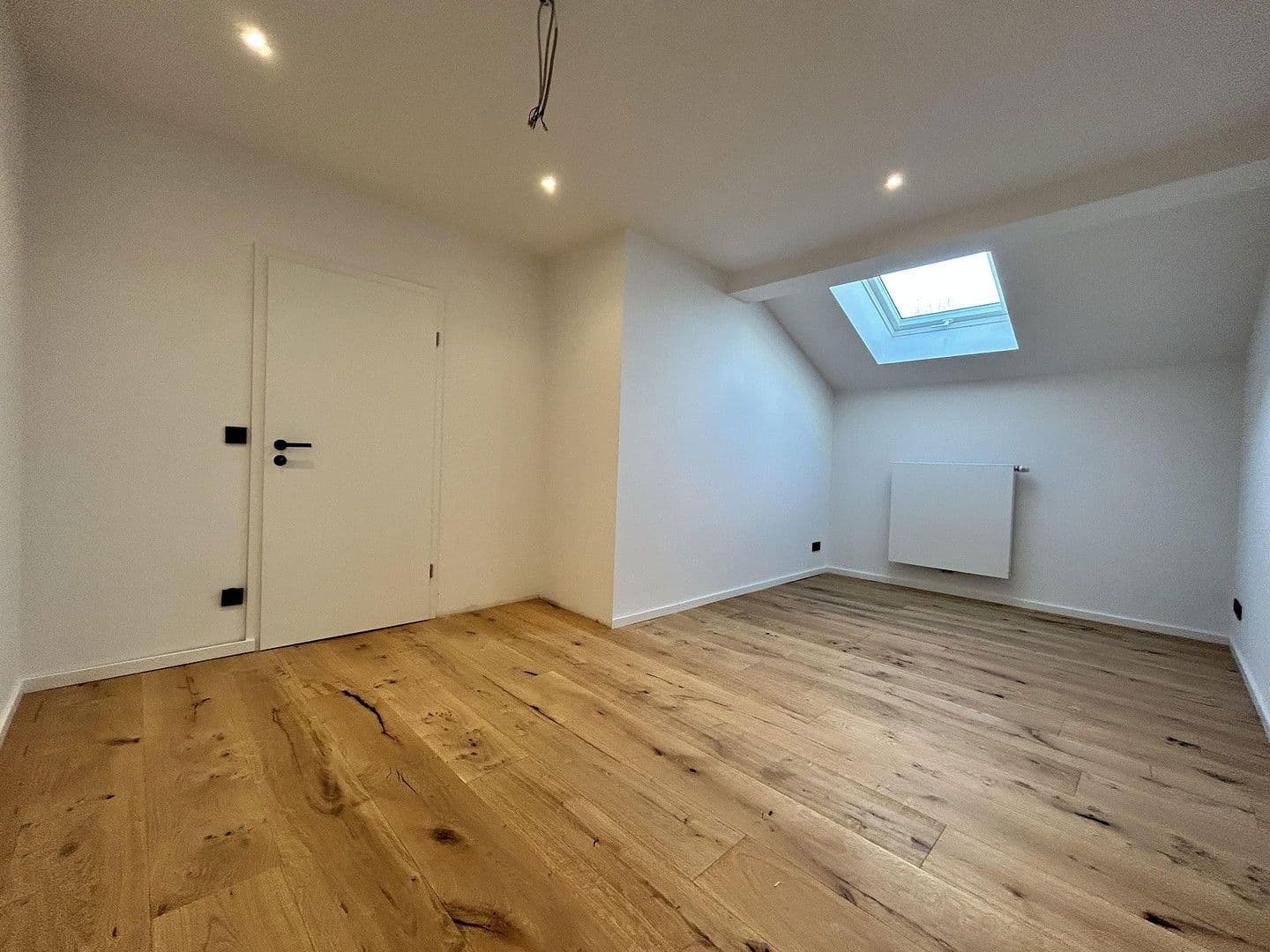 Pronájem bytu 4+kk 160 m², Lärchenweg 21, Bad Endorf, Bavorsko Pronájem bytu 4+kk 160 m², Lärchenweg 21, Bad Endorf, Bavorsko