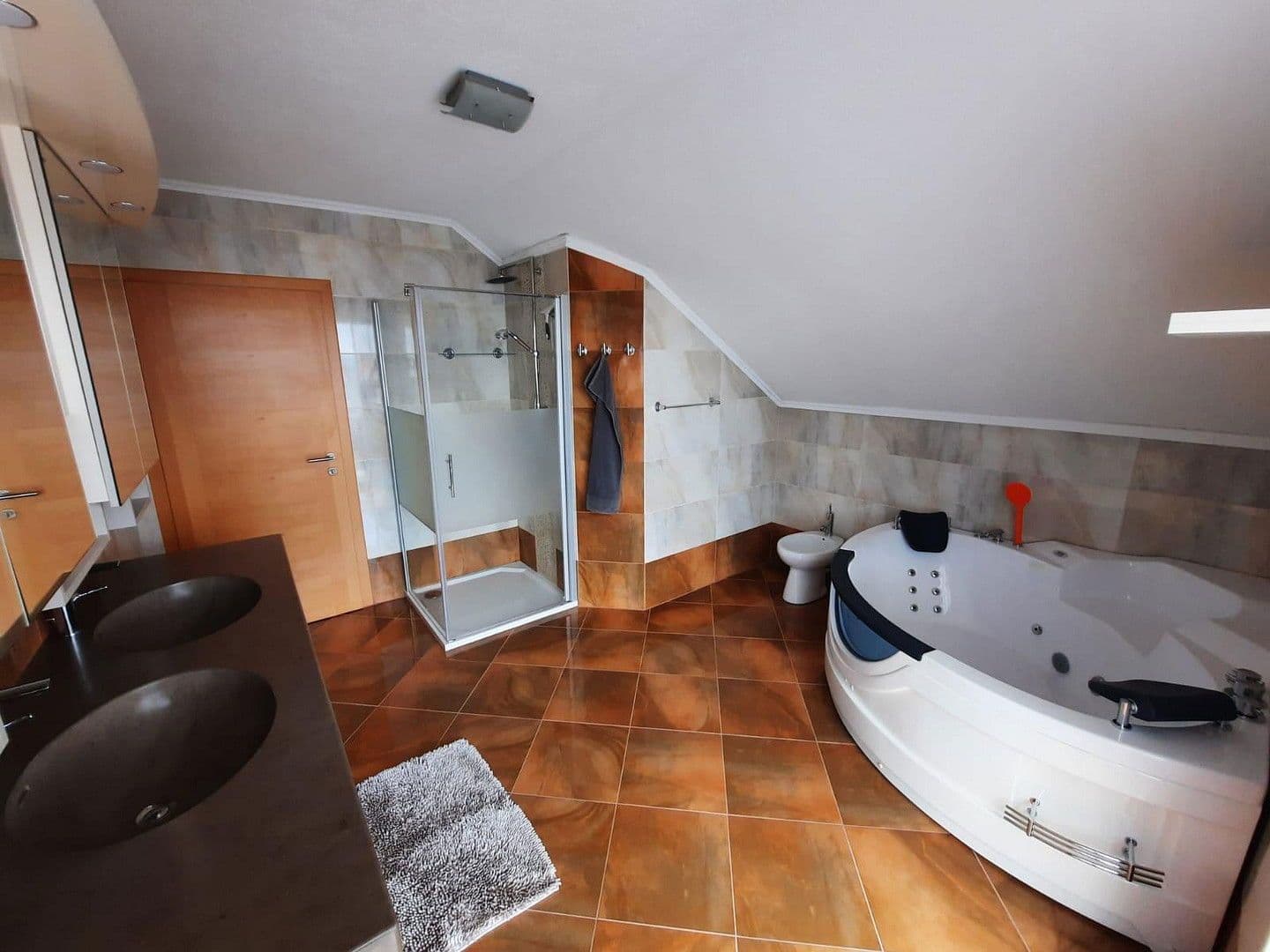 Pronájem domu 216 m², pozemek 600 m², Mittelberg 69, Mittelberg, Dolní Rakousko Pronájem domu 216 m², pozemek 600 m², Mittelberg 69, Mittelberg, Dolní Rakousko